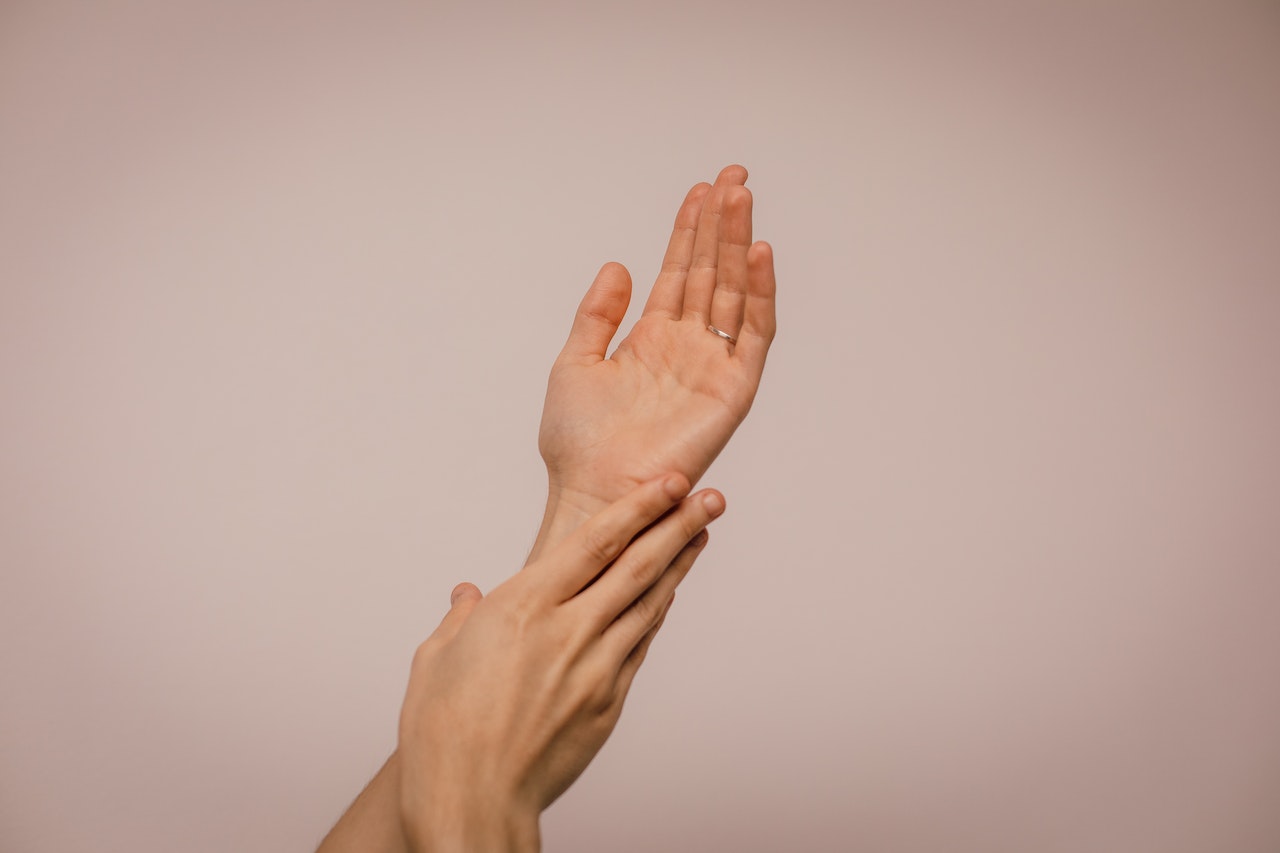 Mani curate