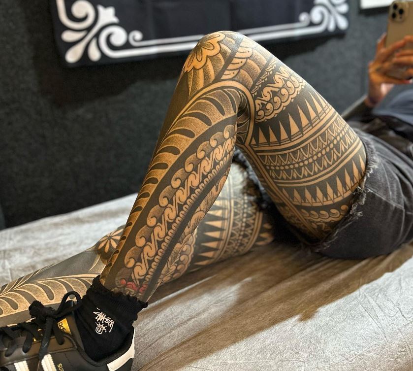 Ornamenti sulle gambe