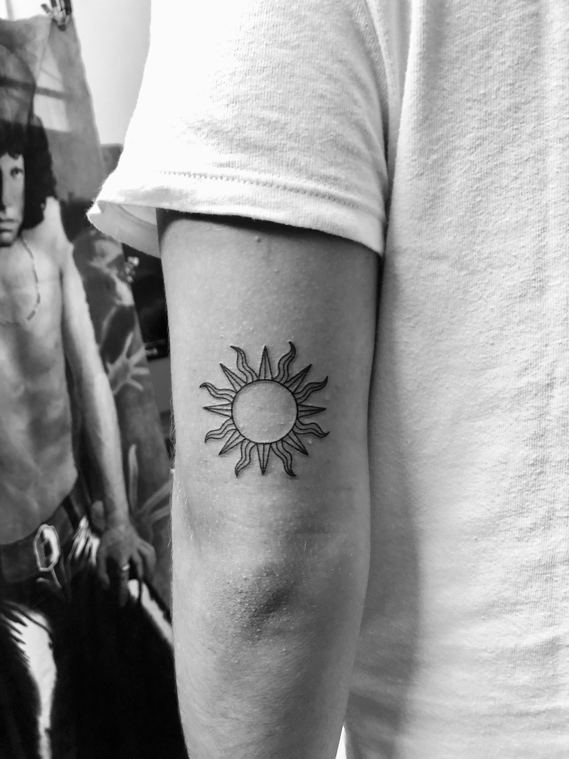 Tattoo sole braccio - Foto: Pinterest.it