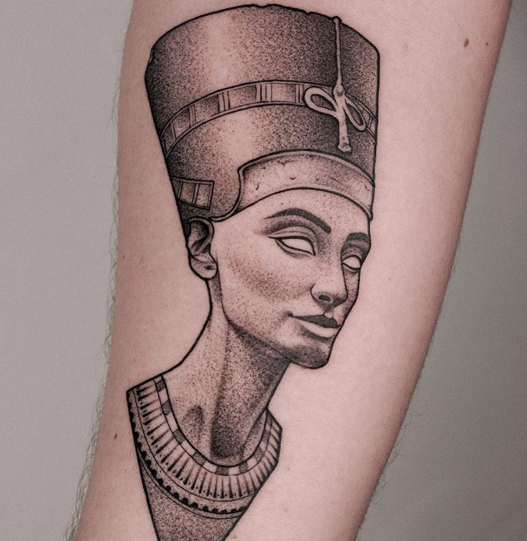 Tatuaggio egiziano tutankhamon