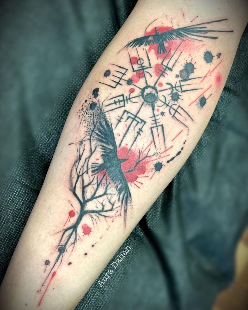 Tatuaggio vichingo simbolo tridente