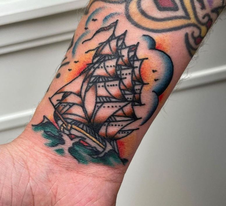 Veliero Tatuaggio Old School
