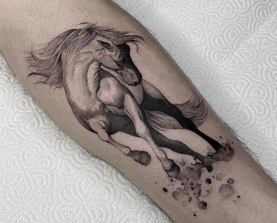 Cavallo realistico su braccio