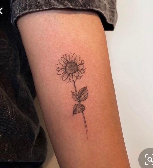 Tattoo girasole -Foto: Pinterest.it
