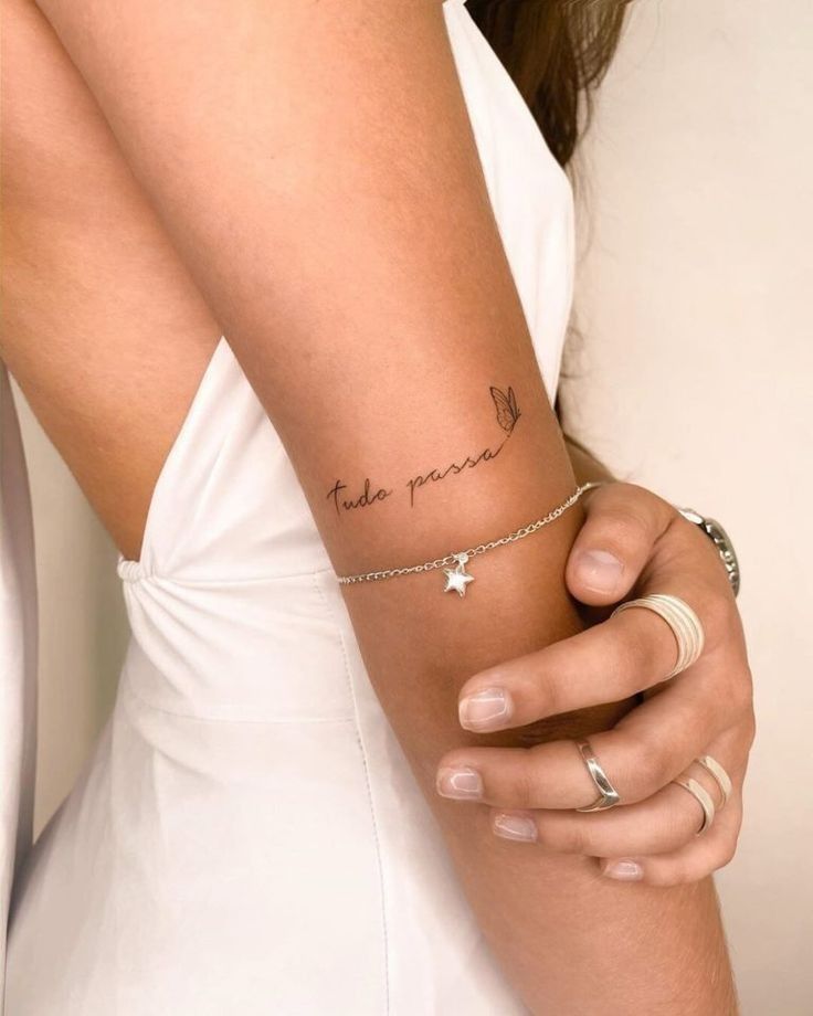 Tattoo scritta Foto: Pinterest.it