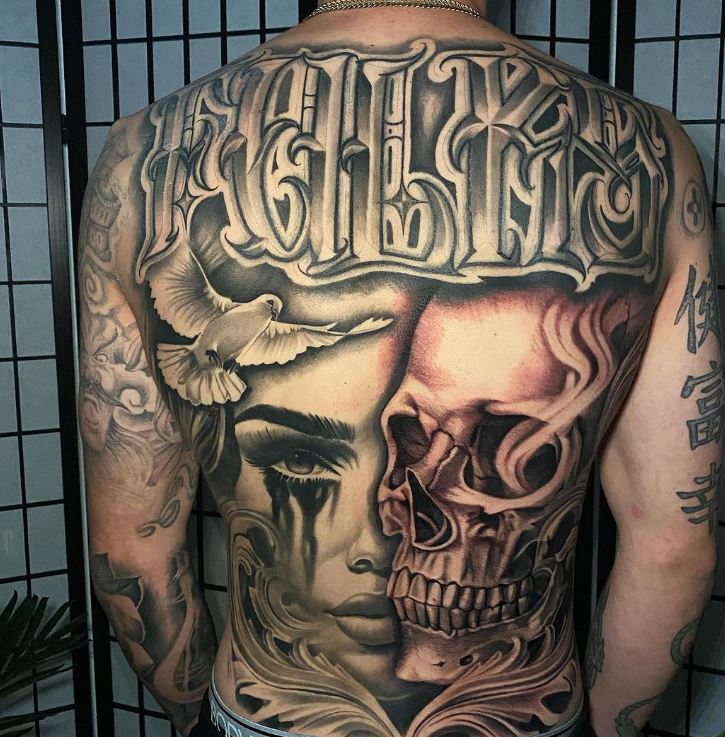 Tatuaggio classico schiena americano