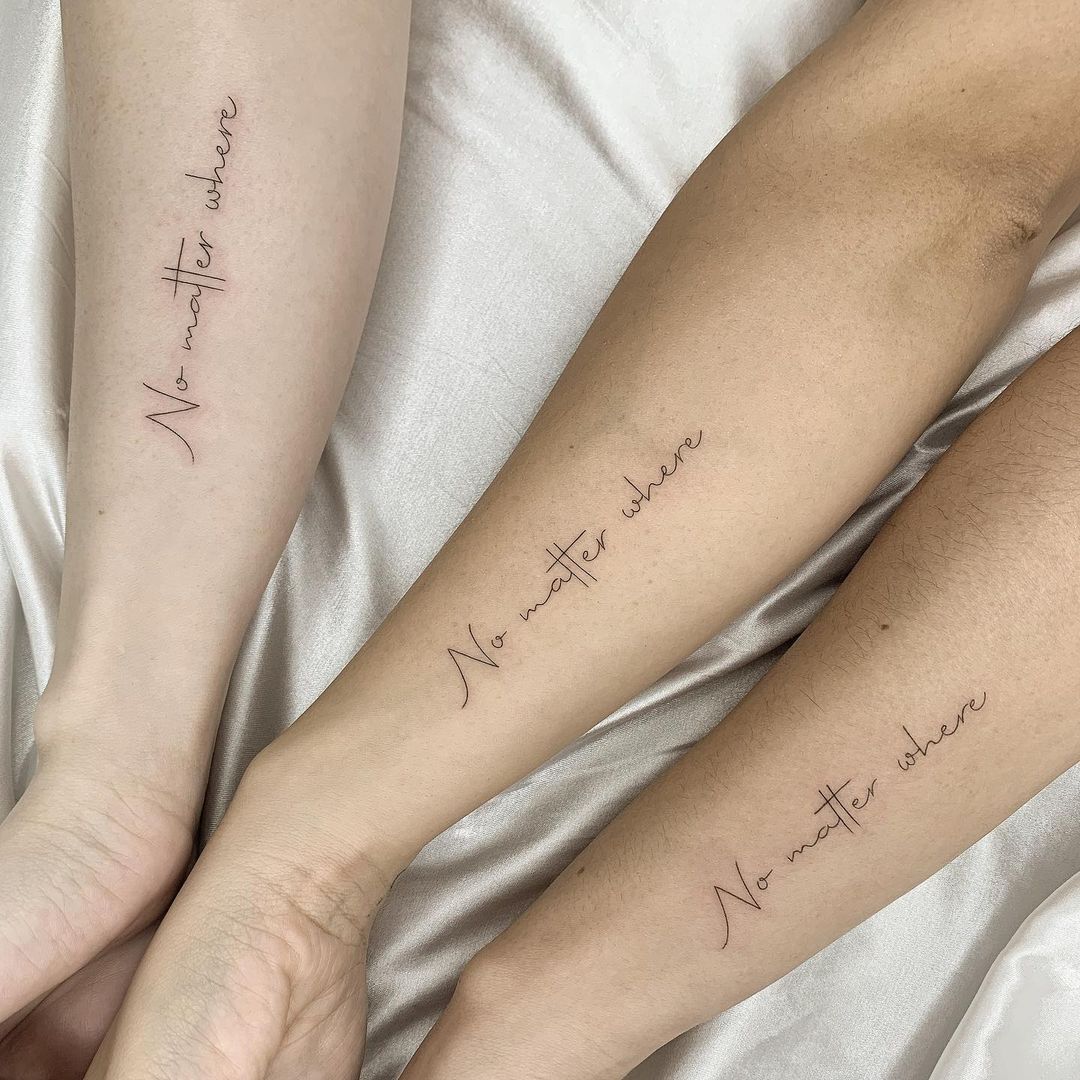 Fratelli tatuaggio frase in inglese