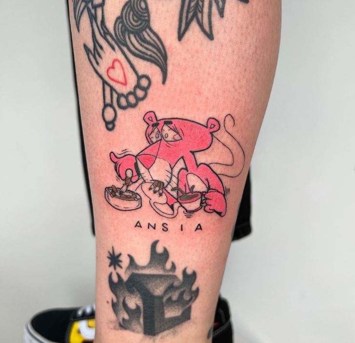Pantera rosa tatuaggio