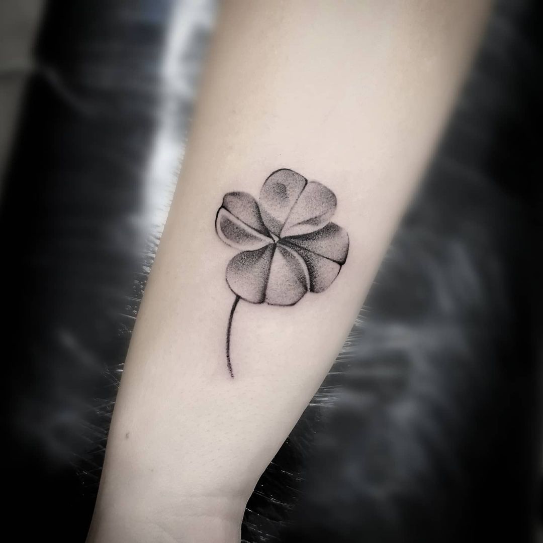 Quadrifoglio tatuaggio portafortuna