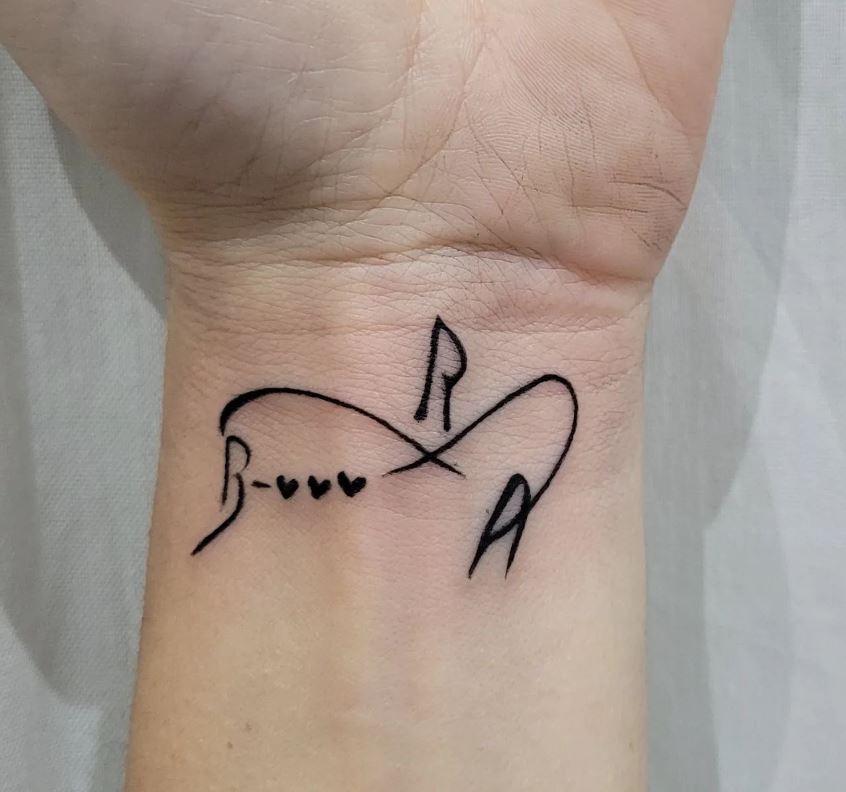 Tatuaggio infinito originale