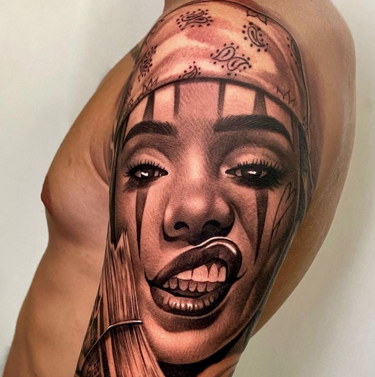 Tatuaggio volto messicano