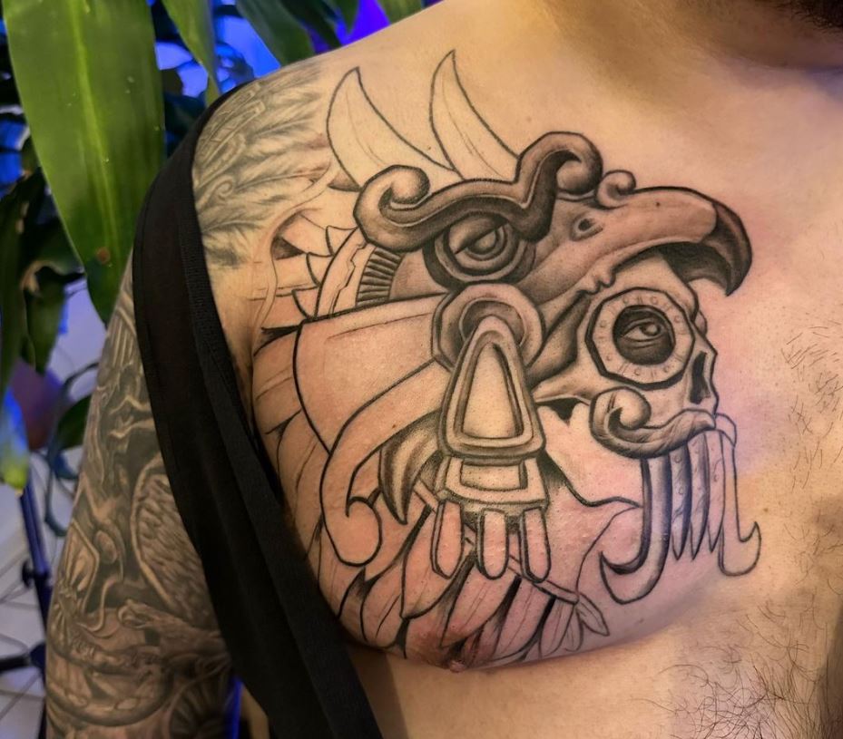 Teschio azteco sul petto